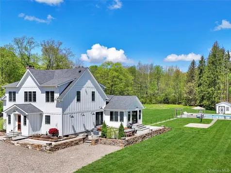 6 Byrds Hill Road Pawling NY 12564