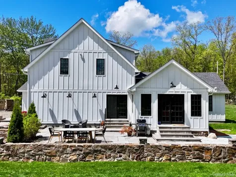 6 Byrds Hill Road Pawling NY 12564