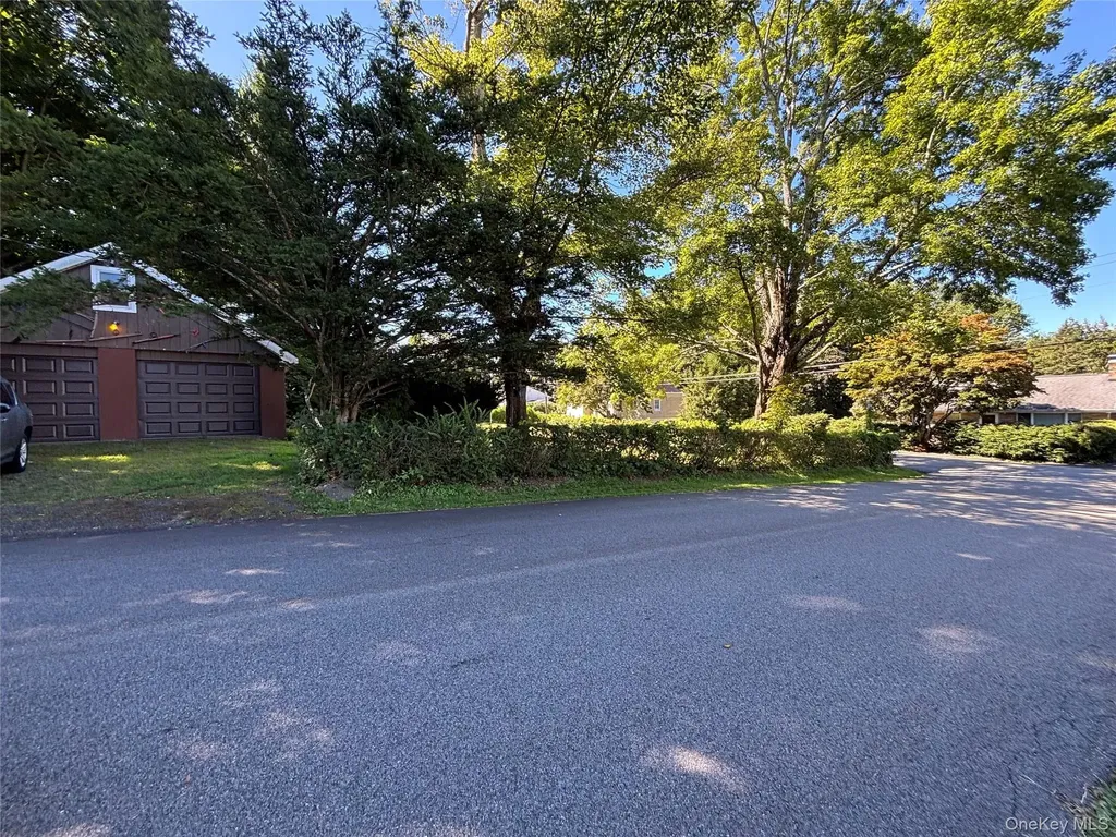 4 Lottie Putnam Valley NY 10512