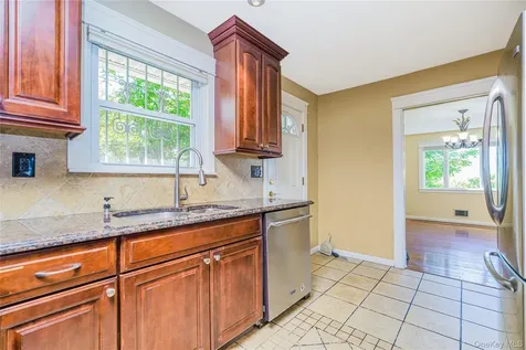 215 Coverly Avenue Staten Island NY 10301