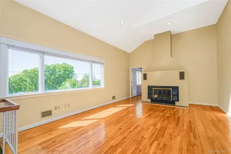 215 Coverly Avenue Staten Island NY 10301