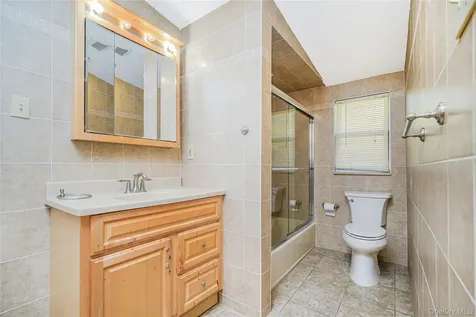 215 Coverly Avenue Staten Island NY 10301