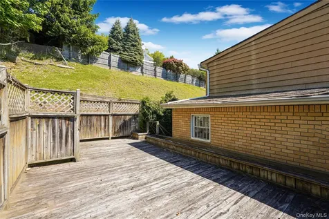 215 Coverly Avenue Staten Island NY 10301