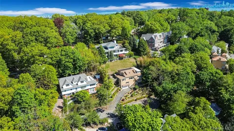 215 Coverly Avenue Staten Island NY 10301