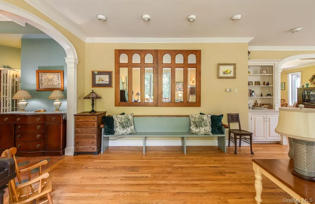 364 Clinton Hollow Salt Point NY 12578