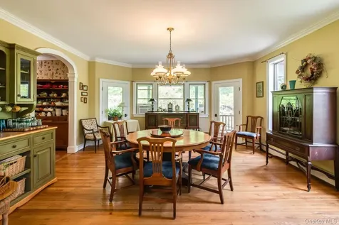 364 Clinton Hollow Salt Point NY 12578