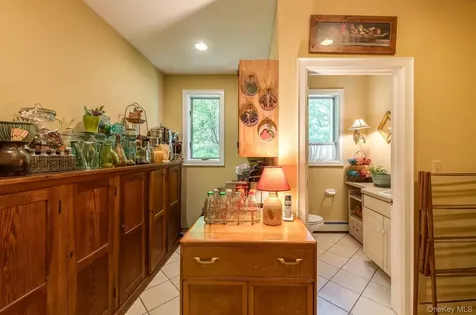 364 Clinton Hollow Salt Point NY 12578