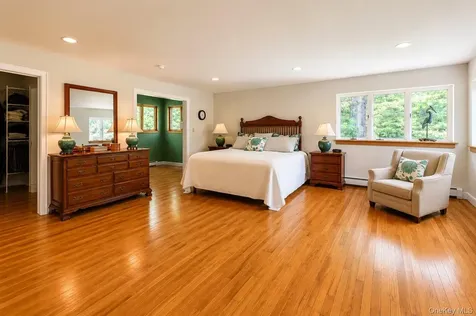 364 Clinton Hollow Salt Point NY 12578