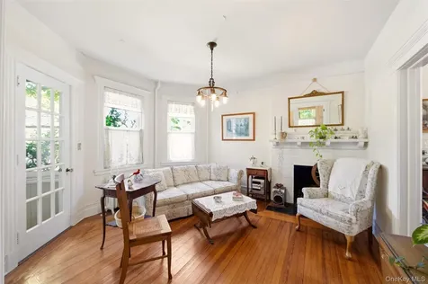 149 Maple Avenue Westbury NY 11590