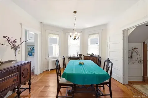 149 Maple Avenue Westbury NY 11590