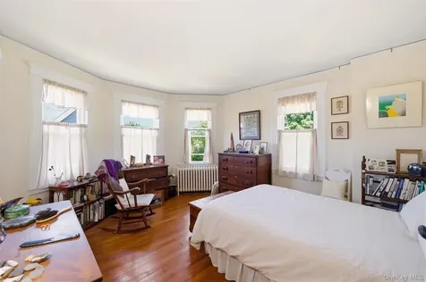 149 Maple Avenue Westbury NY 11590