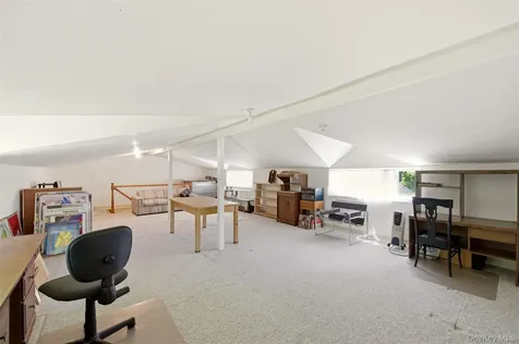 149 Maple Avenue Westbury NY 11590