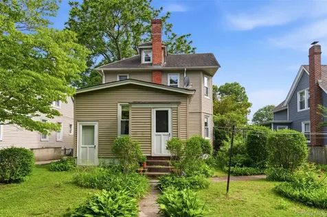 149 Maple Avenue Westbury NY 11590