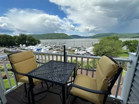 323 Waterside Close Peekskill NY 10566