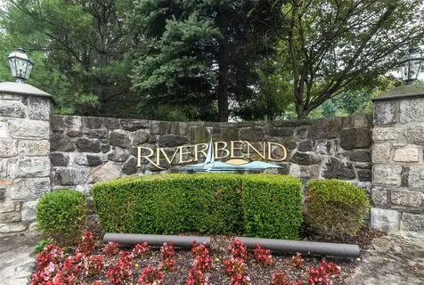 323 Waterside Close Peekskill NY 10566