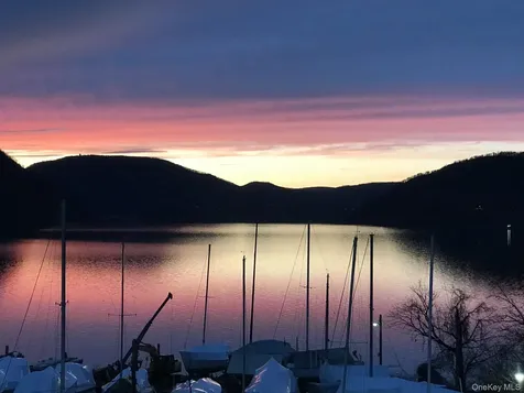 323 Waterside Close Peekskill NY 10566