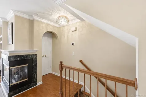 323 Waterside Close Peekskill NY 10566