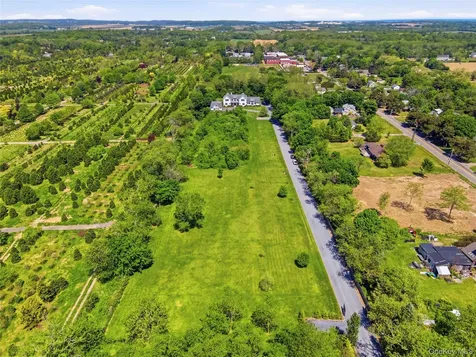 704 Hubbard Avenue Aquebogue NY 11901