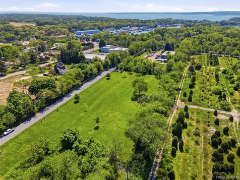 704 Hubbard Avenue Aquebogue NY 11901