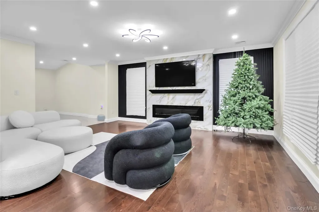 858 Prescott Street Valley Stream NY 11580