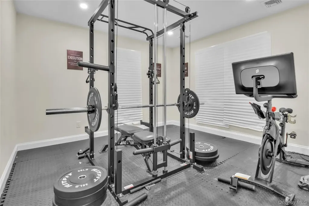858 Prescott Street Valley Stream NY 11580
