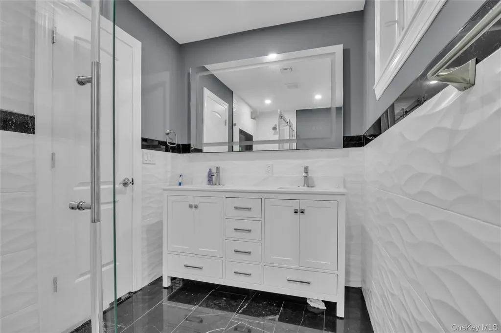 858 Prescott Street Valley Stream NY 11580