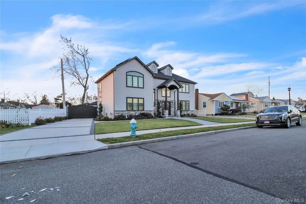 858 Prescott Street Valley Stream NY 11580