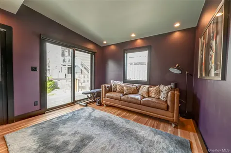 94 Savannah Walk Oak Beach NY 11702