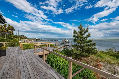 94 Savannah Walk Oak Beach NY 11702