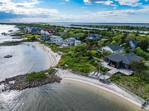 94 Savannah Walk Oak Beach NY 11702