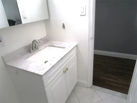 324 Post Avenue Westbury NY 11590