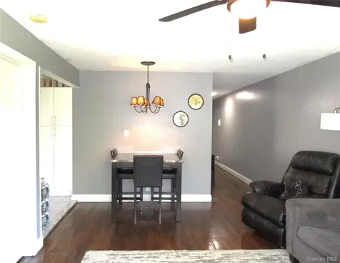 324 Post Avenue Westbury NY 11590