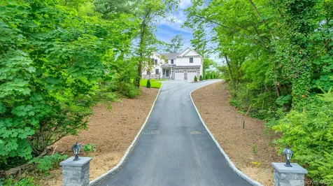 223 Townline Road Commack NY 11725