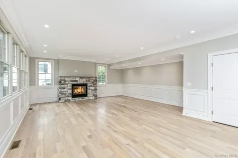 223 Townline Road Commack NY 11725