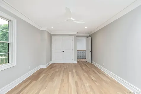 223 Townline Road Commack NY 11725