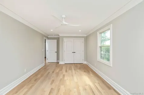 223 Townline Road Commack NY 11725