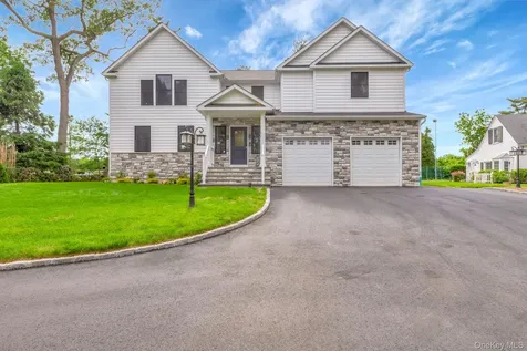 223 Townline Road Commack NY 11725
