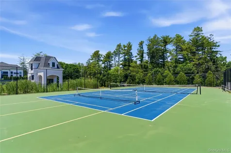 102 Three Ponds Lane E Woodbury NY 11797