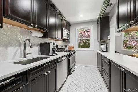 51 Avon Circle Rye Brook NY 10573