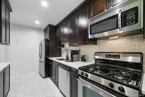 51 Avon Circle Rye Brook NY 10573