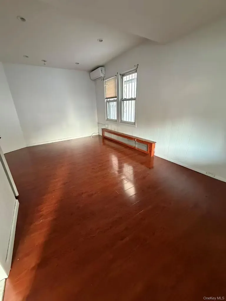 6127 157th Street Flushing NY 11367