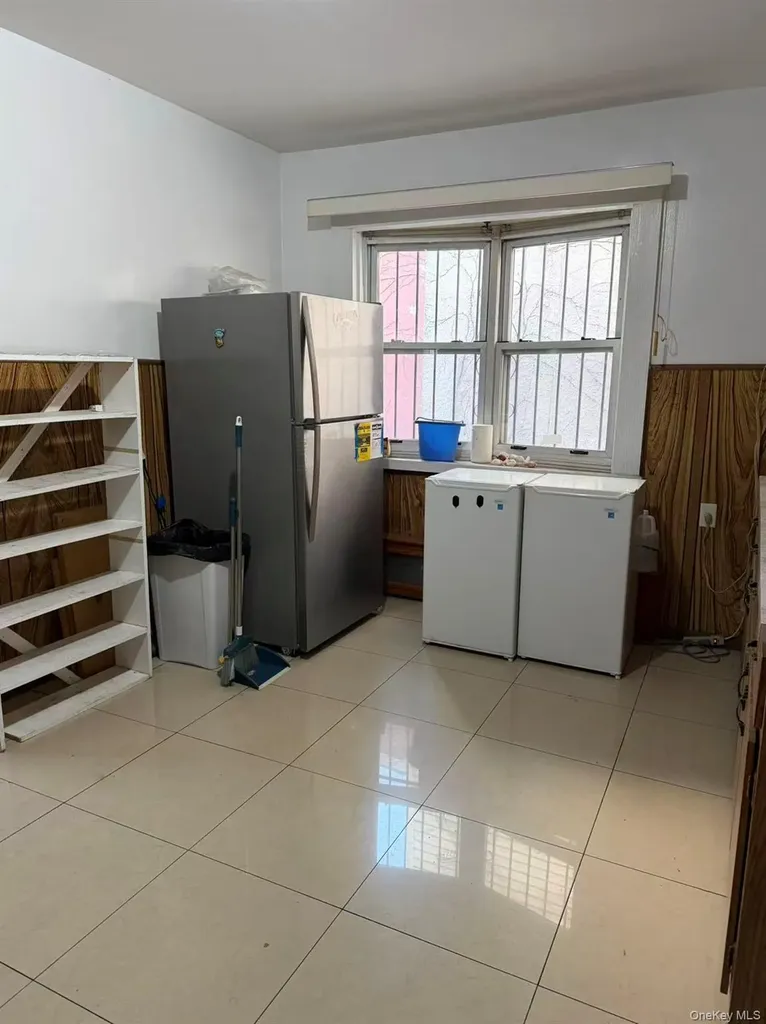 6127 157th Street Flushing NY 11367