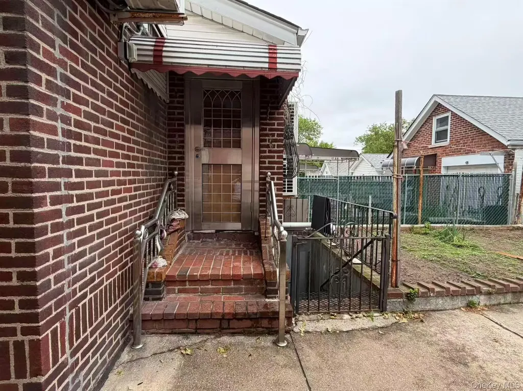 6127 157th Street Flushing NY 11367