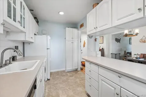 14 Manchester Road Eastchester NY 10709