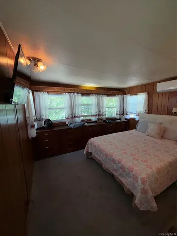 658 Sound Avenue Calverton NY 11933