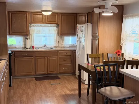 658 Sound Avenue Calverton NY 11933