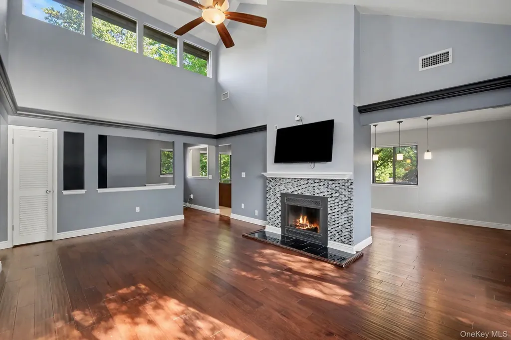 212 Old Farm Lane Mohegan Lake NY 10547