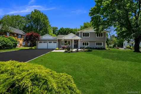 43 Bucknell Drive Plainview NY 11803