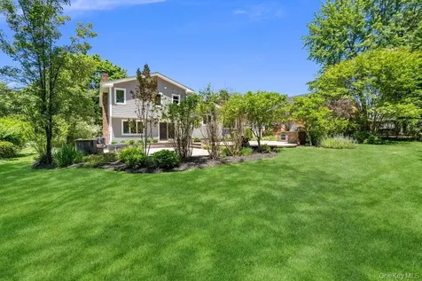 43 Bucknell Drive Plainview NY 11803