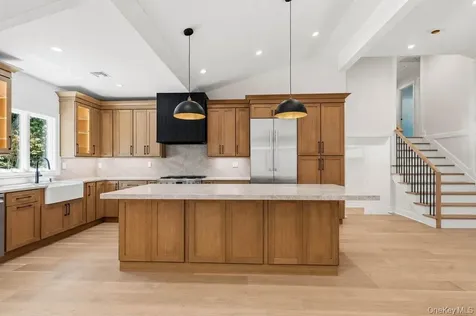 43 Bucknell Drive Plainview NY 11803